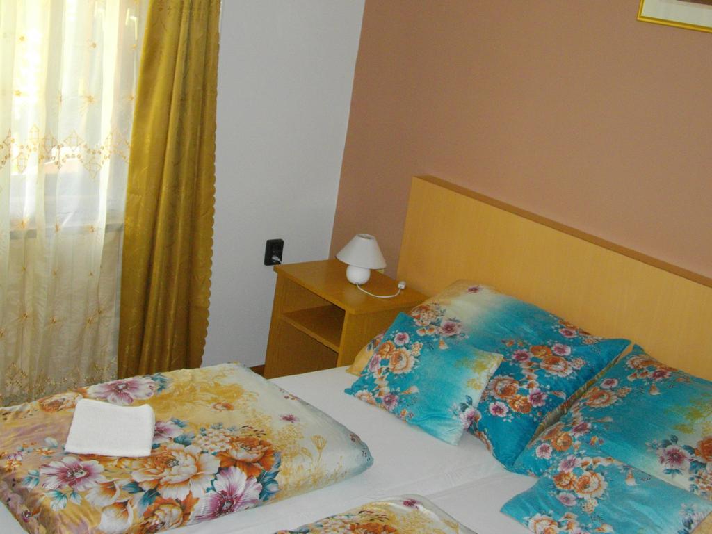 Petra Vendeghaz Apartment Buk Exterior photo